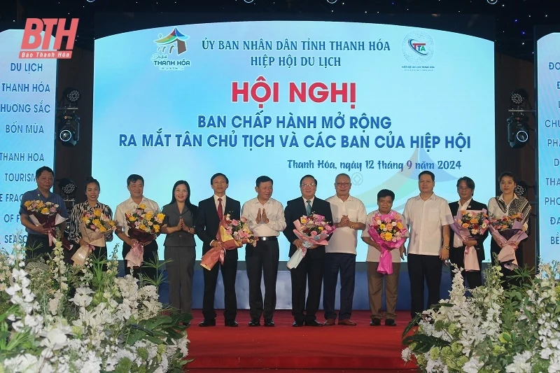 Ra mắt tân Chủ tịch và các ban của Hiệp hội Du lịch tỉnh Thanh Hóa