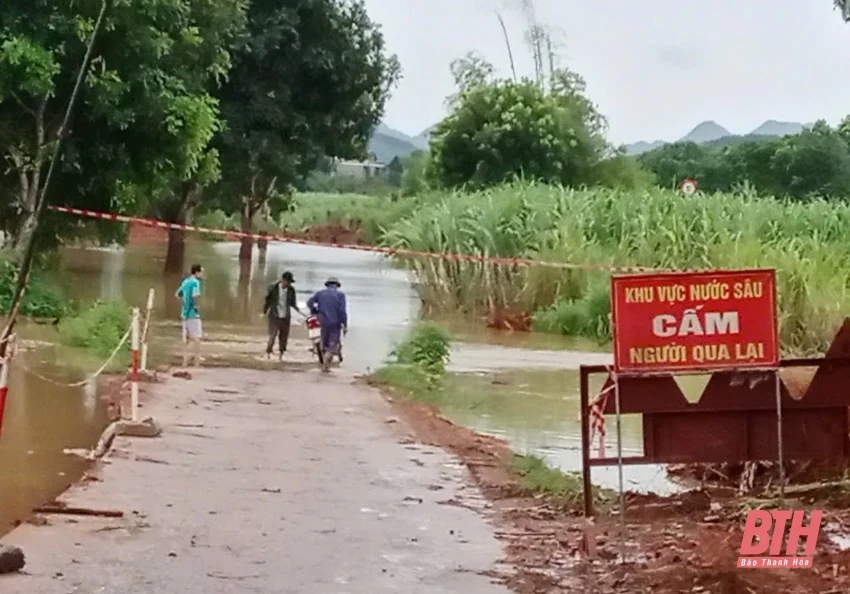 Lũ trên sông Bưởi đang rút chậm