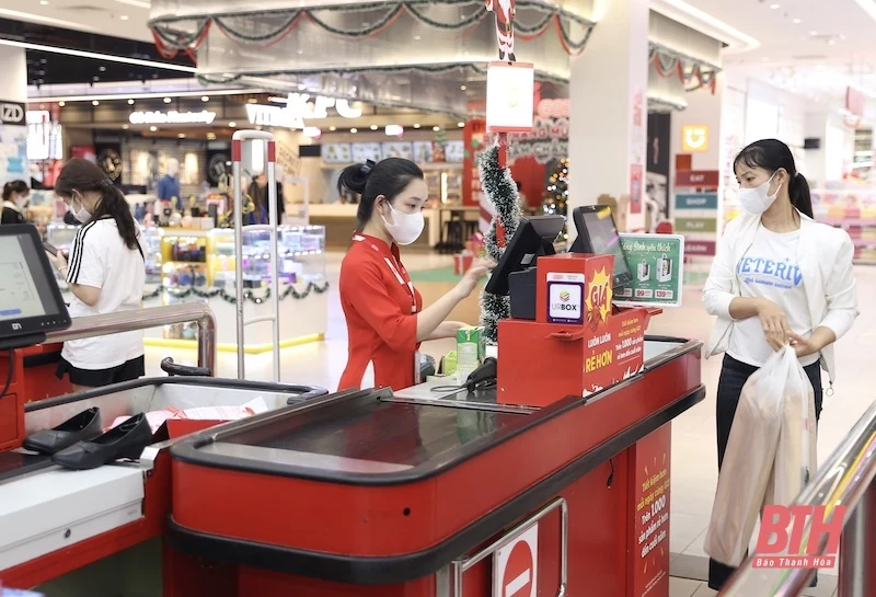 Bảo đảm nguồn cung hàng hoá dồi dào đáp ứng nhu cầu người dân sau bão