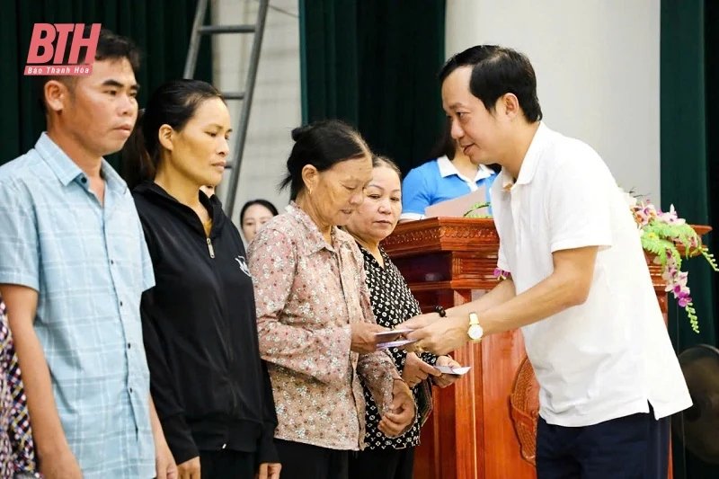 Hội LHPN tỉnh Thanh Hóa kết nối trao quà và hỗ trợ sinh kế các tỉnh Thái Nguyên, Phú Thọ bị ảnh hưởng sau bão số 3