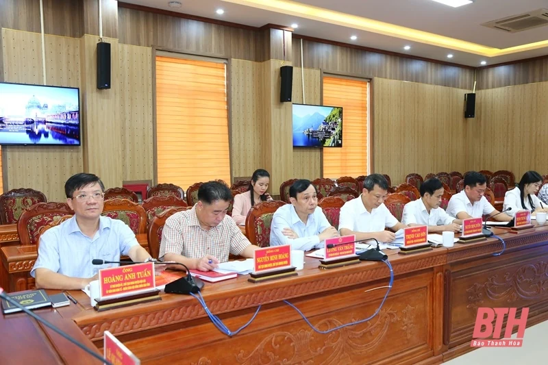 Tập trung đẩy nhanh tiến độ cấp giấy chứng nhận quyền sử dụng đất, quyền sở hữu nhà ở và tài sản gắn liền với đất