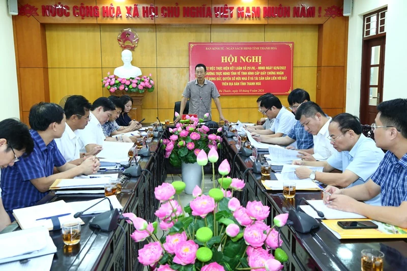 Tập trung đẩy nhanh tiến độ cấp giấy chứng nhận quyền sử dụng đất, quyền sở hữu nhà ở và tài sản gắn liền với đất