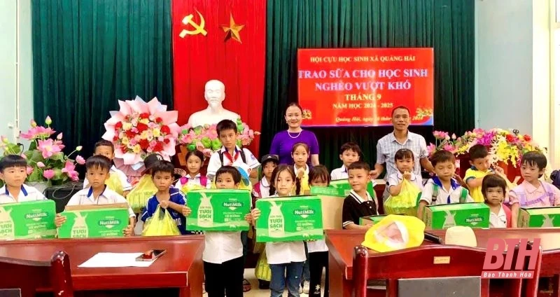 Tuổi trẻ Thanh Hóa chung tay vì trẻ em có hoàn cảnh khó khăn dịp Tết Trung thu 2024