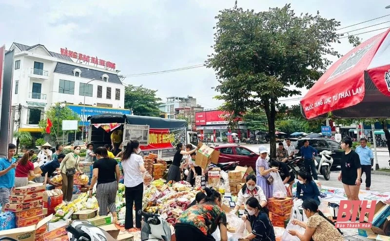 Thành phố Sầm Sơn tiếp nhận trên 3,78 tỷ đồng ủng hộ đồng bào bị thiệt hại do bão số 3