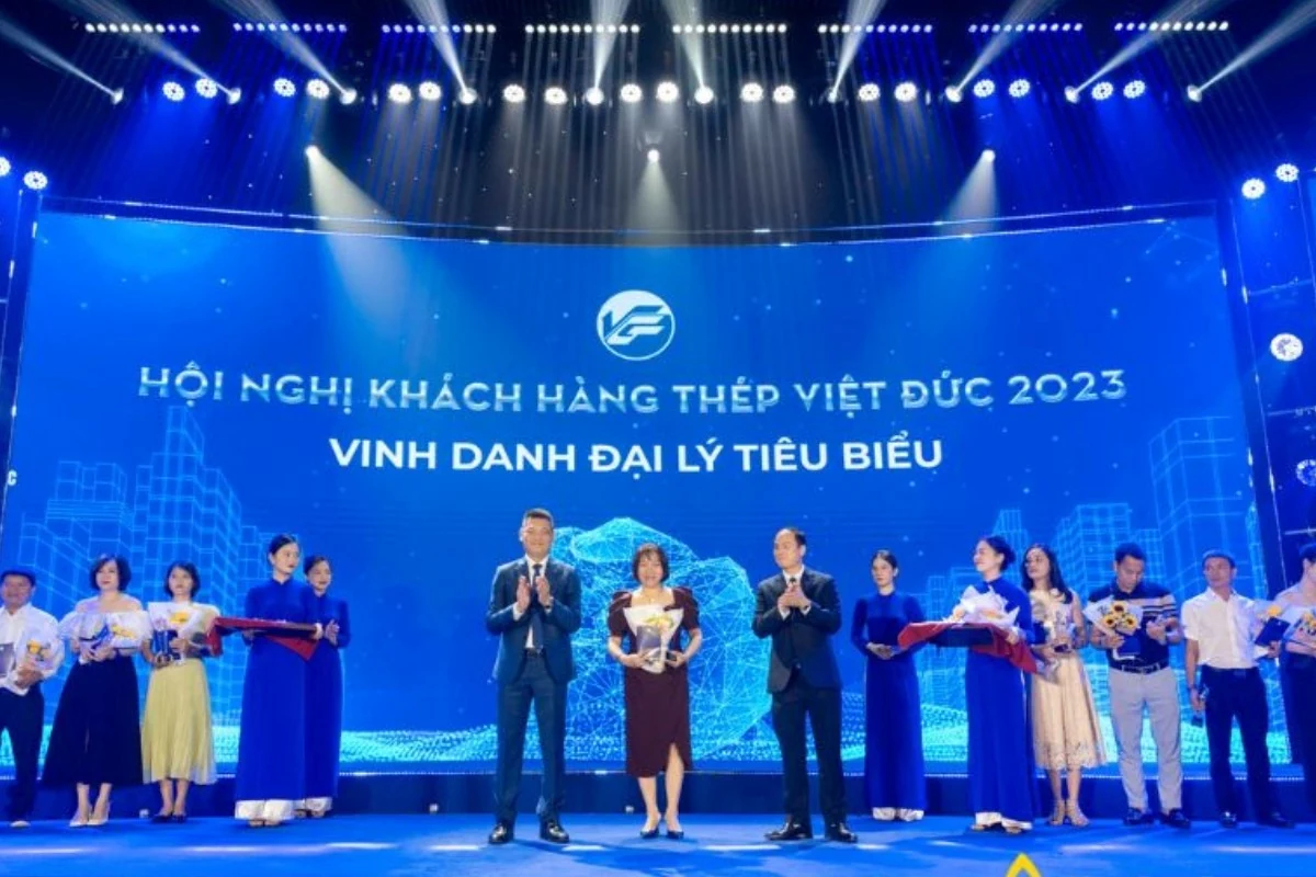 Dịch vụ tổ chức hội nghị khách hàng Hòa Bình Events Group “cháy hàng” dịp cuối năm