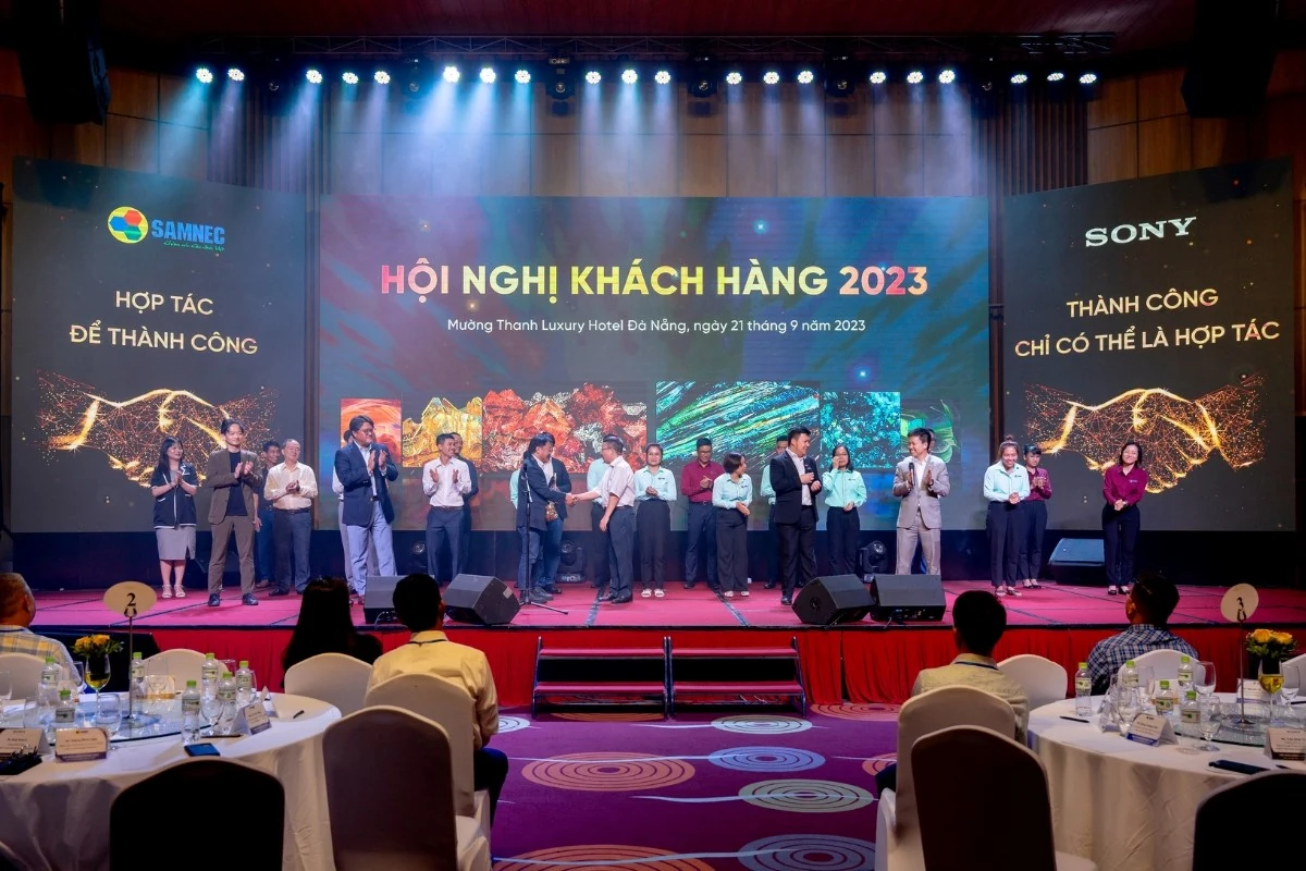 Dịch vụ tổ chức hội nghị khách hàng Hòa Bình Events Group “cháy hàng” dịp cuối năm