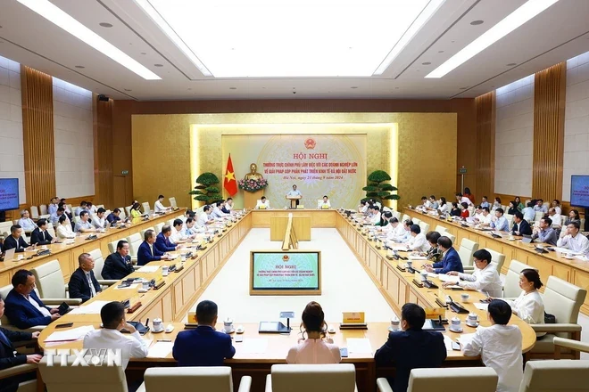 Thủ tướng Chính phủ Phạm Minh Chính đề nghị doanh nghiệp thực hiện “6 tiên phong”