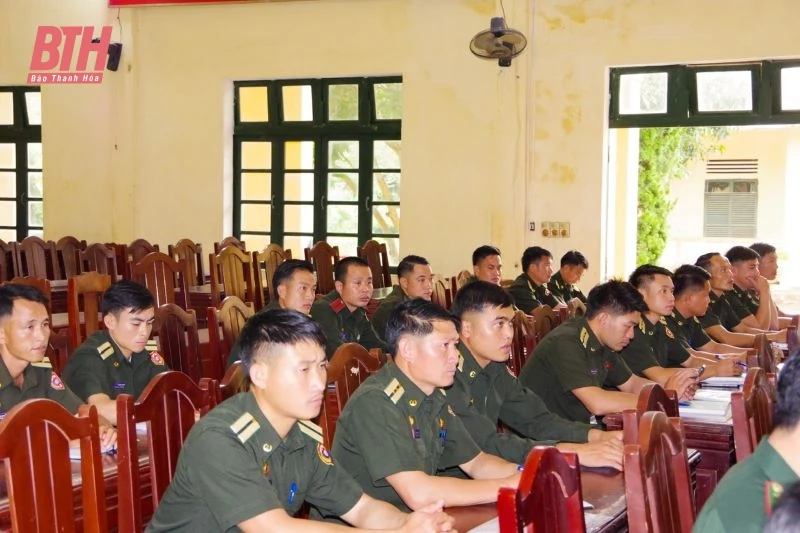 Tập huấn nghiệp vụ Biên phòng cho cán bộ Quân đội Nhân dân Lào