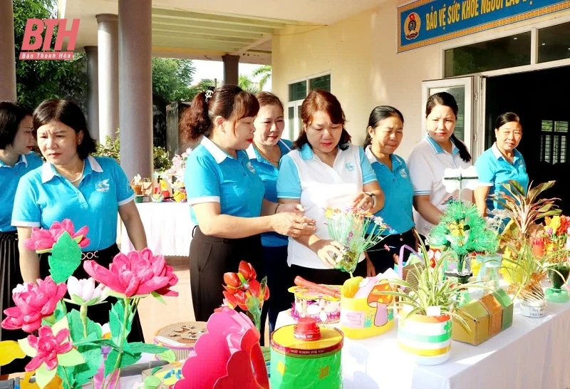 Trao giải Cuộc thi “Sản phẩm thủ công làm bằng nhựa tái chế và nguyên liệu thân thiện với môi trường”