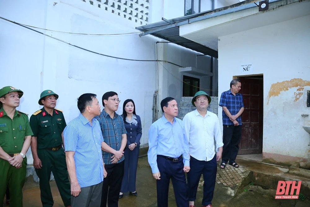 Phó Bí thư Thường trực Tỉnh uỷ Lại Thế Nguyên kiểm tra tình hình ứng phó với thiên tai tại các huyện miền núi
