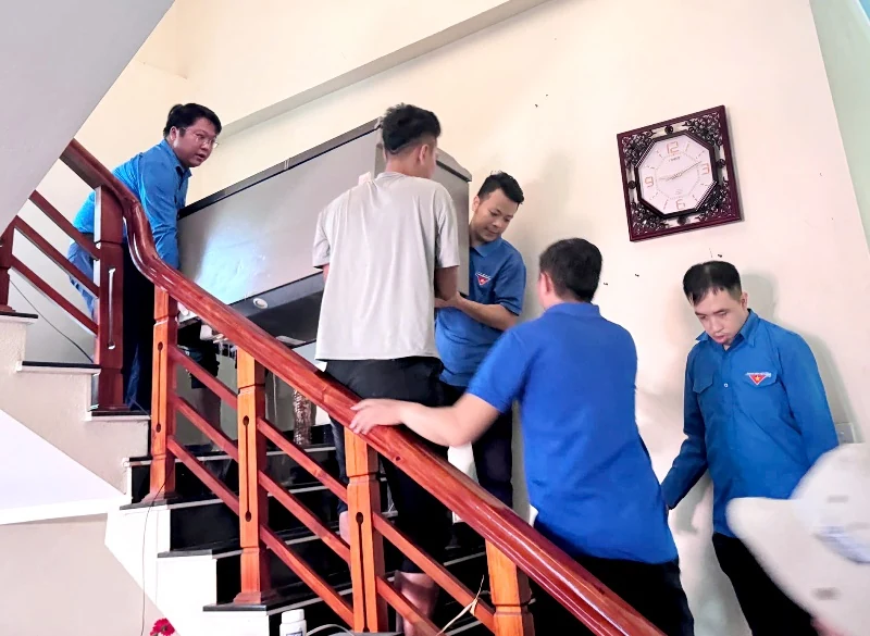 TP Thanh Hóa huy động các lực lượng dọn vệ sinh môi trường sau lũ