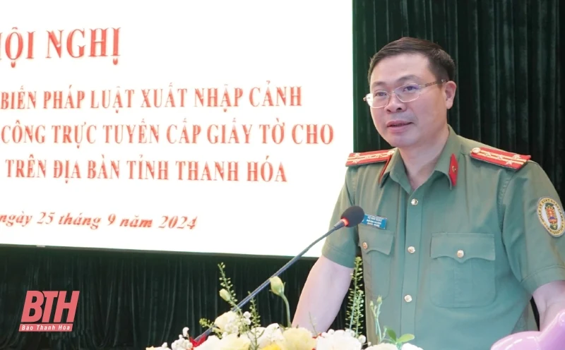 Tuyên truyền pháp luật về xuất, nhập cảnh và triển khai dịch vụ công trực tuyến liên quan đến người nước ngoài