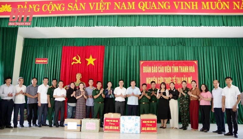 Đoàn báo cáo viên cấp tỉnh nghiên cứu, thâm nhập thực tế tại đảo Mê và Khu Kinh tế Nghi Sơn