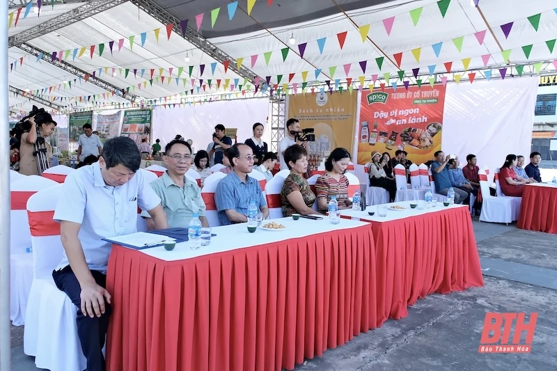 Khai mạc Phiên chợ thực link vào m88 bhki an toàn năm 2024 tại huyện Hoằng Hóa