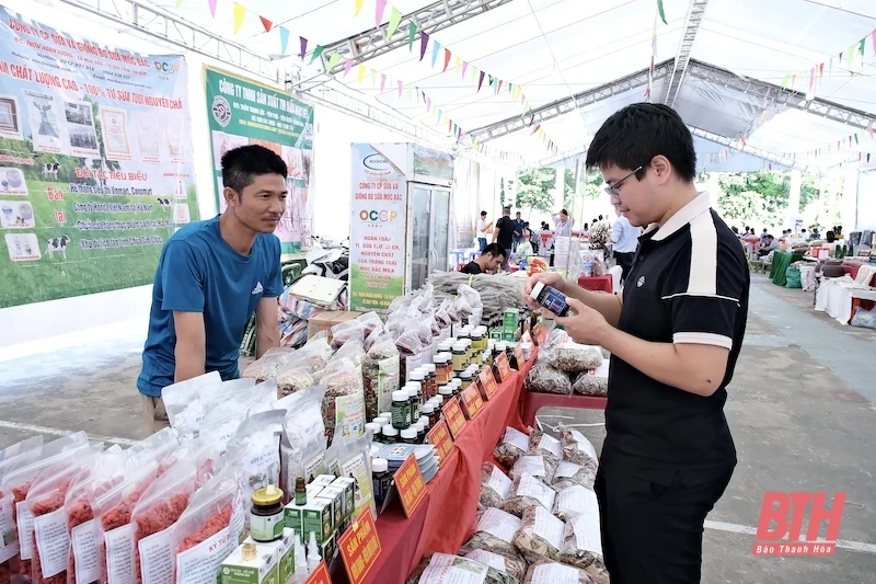 Khai mạc Phiên chợ thực link vào m88 bhki an toàn năm 2024 tại huyện Hoằng Hóa
