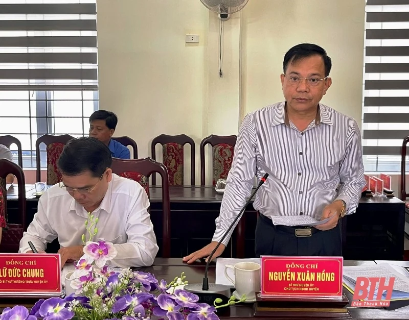 Kiểm tra việc xây dựng cơ sở và thực hiện quy chế dân chủ tại huyện Lang Chánh