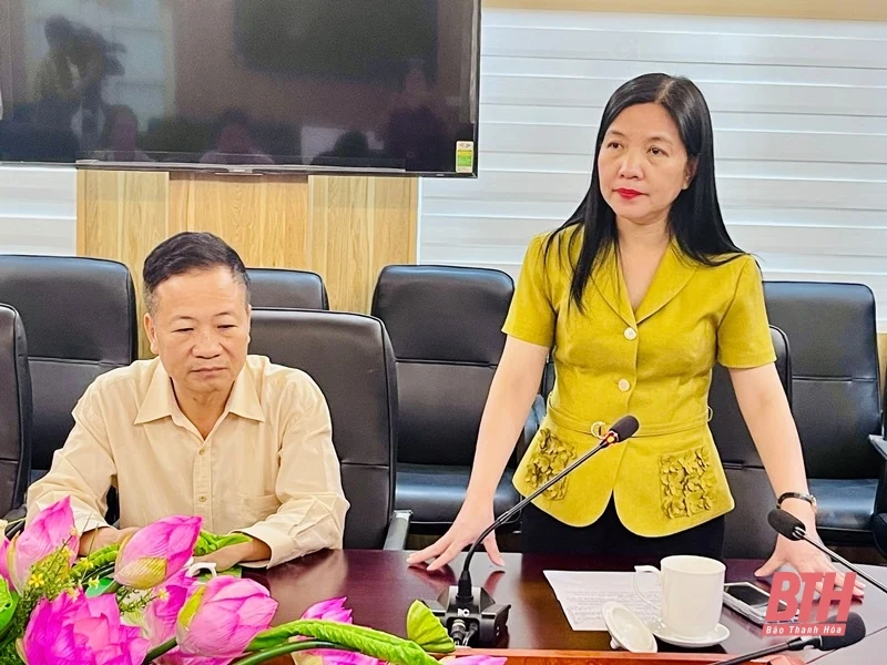 Ủy ban MTTQ tỉnh tiếp nhận ủng hộ từ huyện Triệu Sơn
