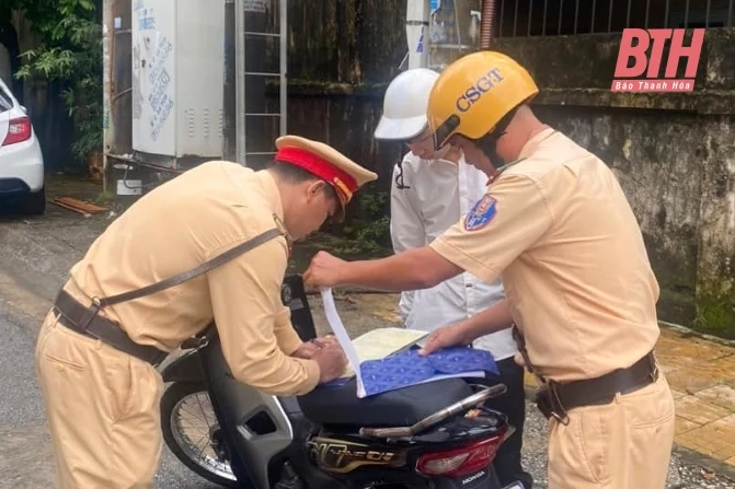 Quảng Xương: Ghi nhận những ngày đầu thực hiện cao điểm đảm bảo an toàn giao thông cho lứa tuổi học sinh