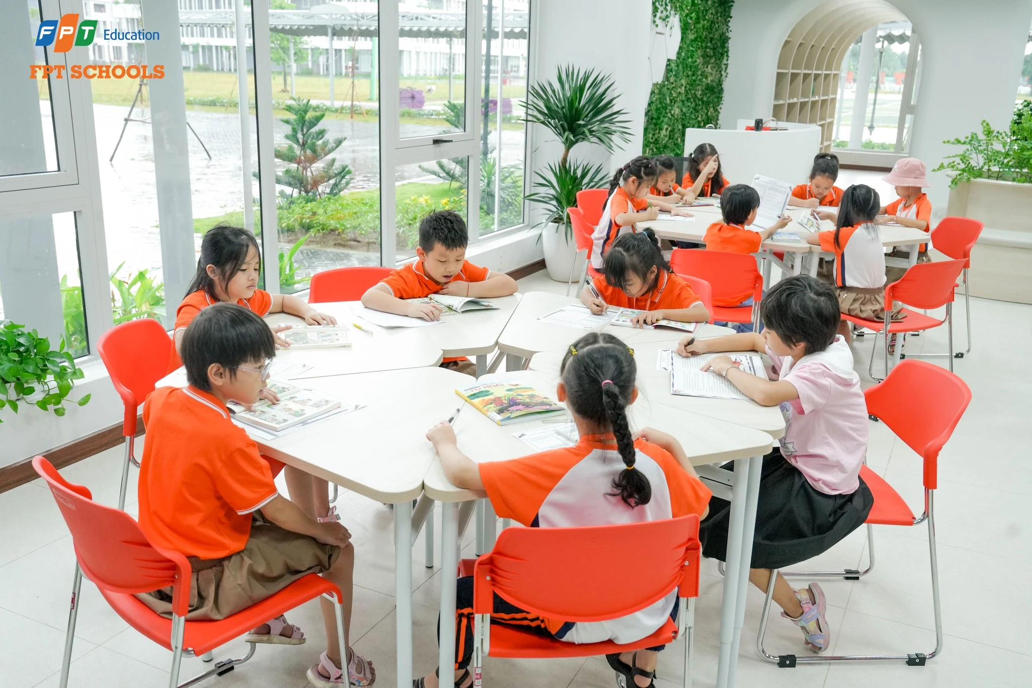 Trường Tiểu học, THCS và THPT FPT Thanh Hóa đẩy mạnh văn hóa đọc trong cán bộ, giáo viên, học sinh