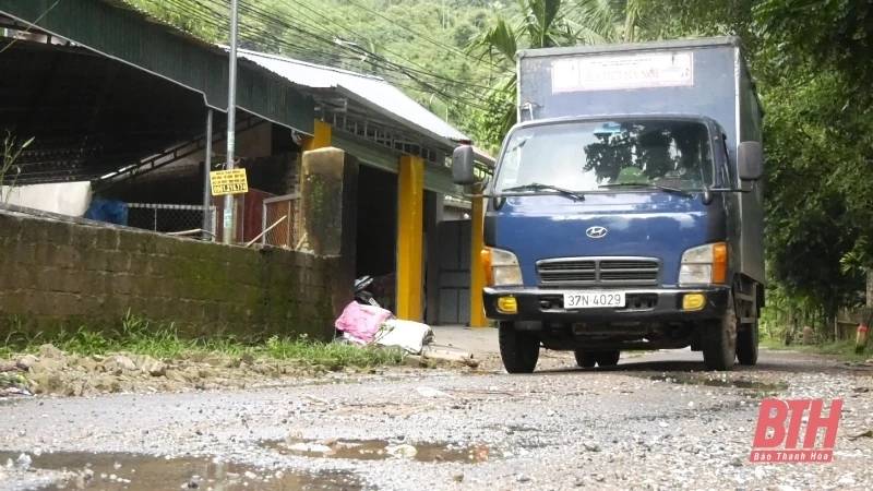 Nhiều năm lưu thông trên “con đường đau khổ”, cử tri Lang Chánh đồng loạt kiến nghị