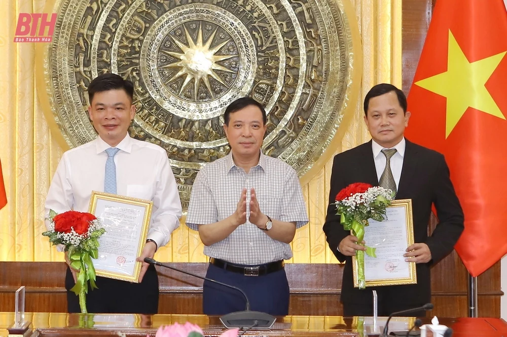 Ban Thường vụ Tỉnh ủy công bố các quyết định về công tác cán bộ