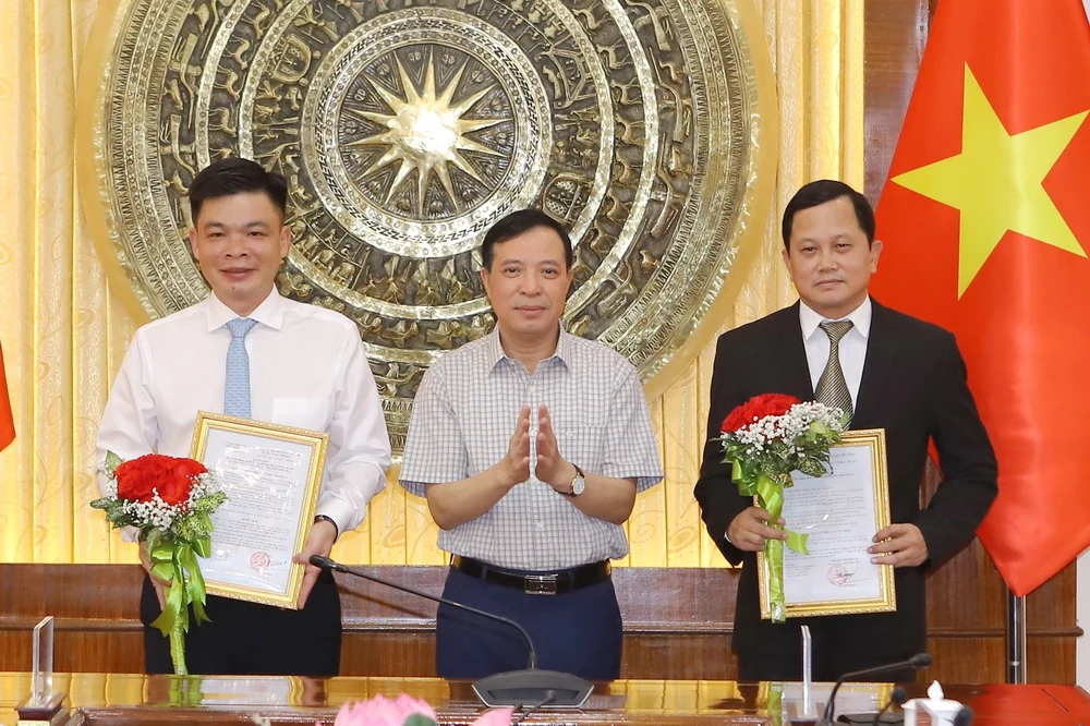 Ban Thường vụ Tỉnh ủy công bố các quyết định về công tác cán bộ