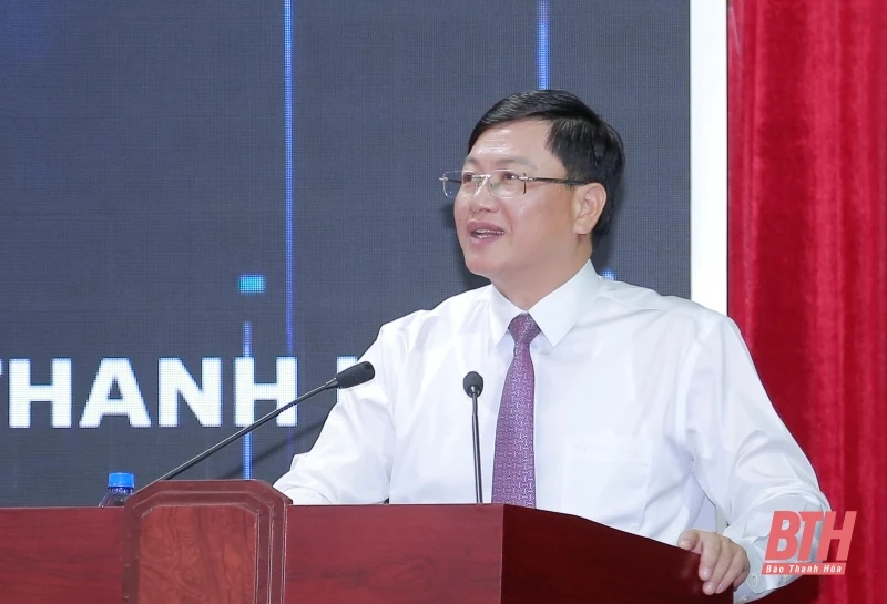 Hội thảo “Chuyển đổi số, chuyển đổi xanh và vai trò của công nghệ số trong phát triển kinh tế số tỉnh Thanh Hóa”