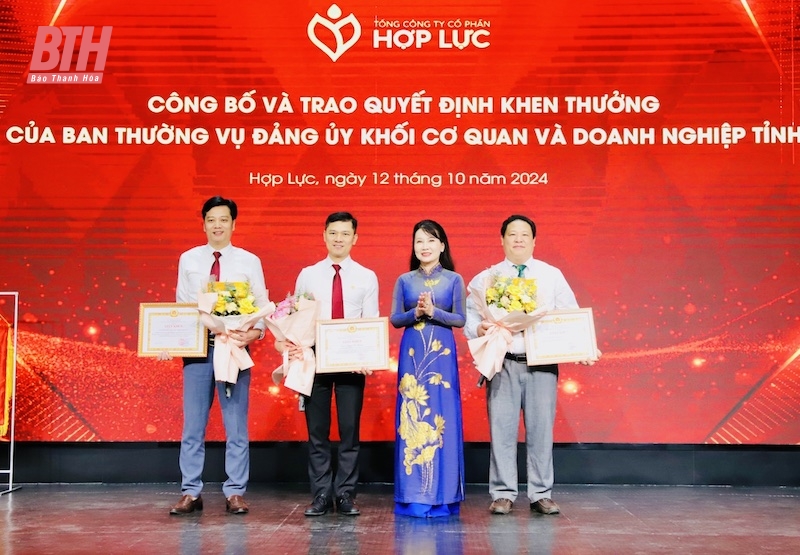 Tổng Công ty Cổ phần Hợp Lực kỷ niệm 20 năm Ngày Doanh nhân Việt Nam