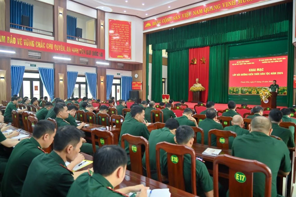 Bồi dưỡng kiến thức dân tộc cho cán bộ, chiến sĩ BĐBP