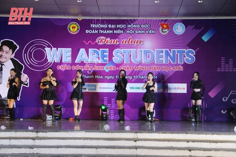 Bùng cháy cảm xúc trong đêm nhạc “We are students”