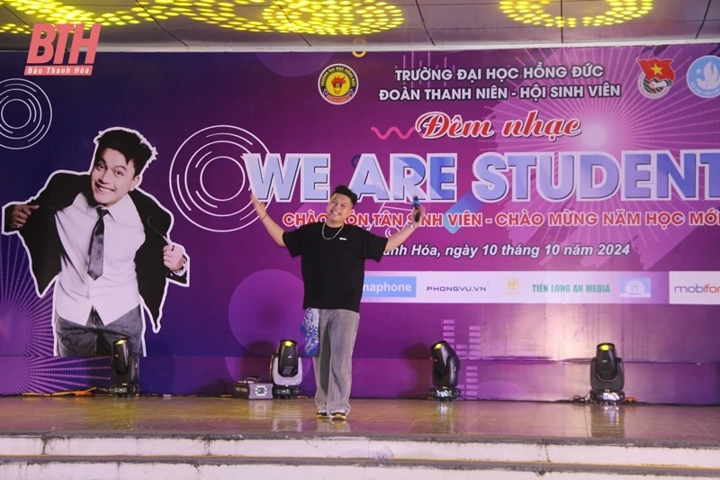 Bùng cháy cảm xúc trong đêm nhạc “We are students”
