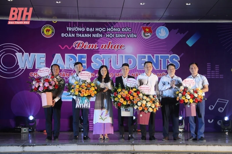 Bùng cháy cảm xúc trong đêm nhạc “We are students”