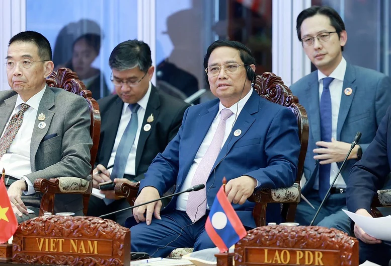 Thủ tướng tham gia phiên đối thoại với các nghị viện, thanh niên và doanh nghiệp tại Hội nghị Cấp cao ASEAN