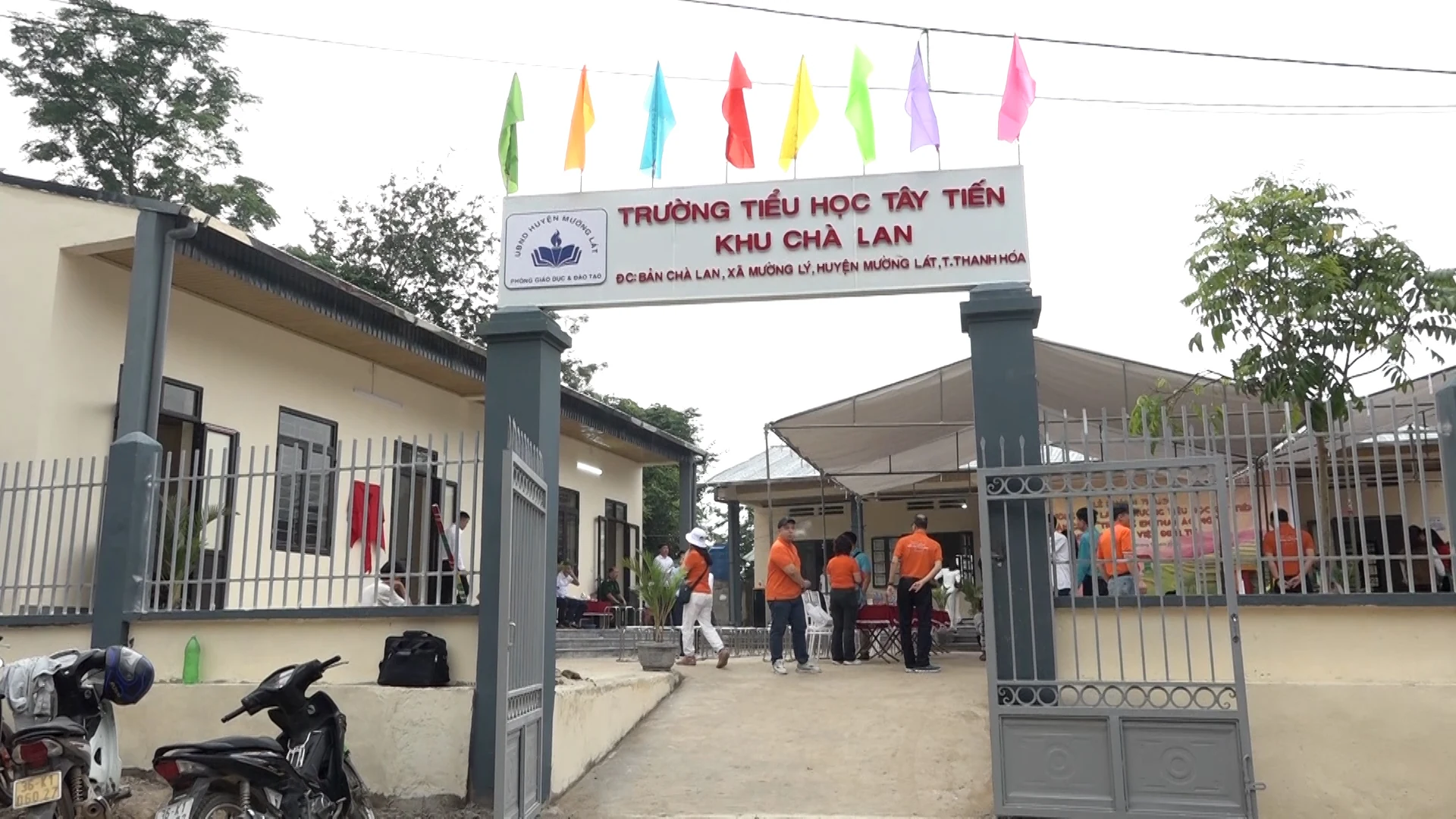 FPT hỗ trợ cơ sở vật chất cho các trường học tại huyện Mường Lát