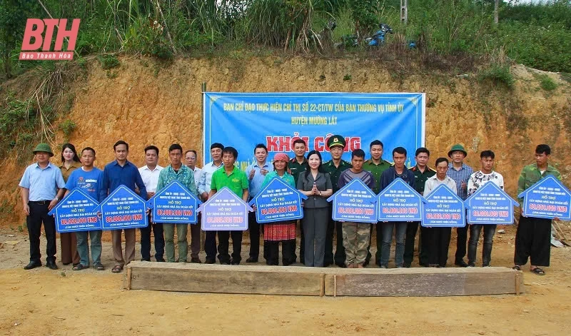 Trưởng Ban Dân vận Tỉnh ủy, Chủ tịch Ủy ban MTTQ tỉnh Phạm Thị Thanh Thủy dự Lễ khởi công xây dựng nhà ở cho hộ nghèo, hộ gia đình chính sách tại Mường Lát, Quan Hóa