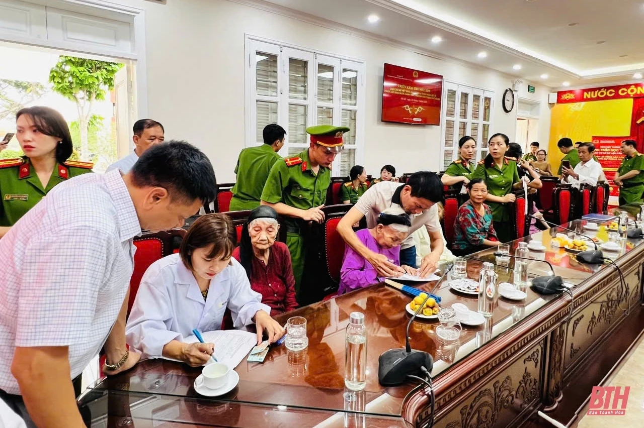 Khảo sát thông tin mộ liệt sĩ và thu nhận mẫu ADN cho thân nhân của liệt sĩ chưa xác định được thông tin