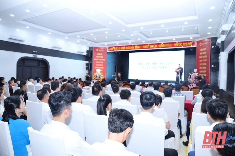 Diễn đàn doanh nhân Nghề quản trị