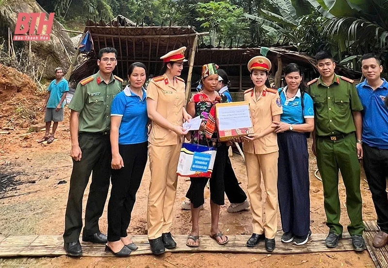 “Bóng hồng” sau siêu bão (Bài 3): Sức mạnh nhà cái m88 “phái yếu”