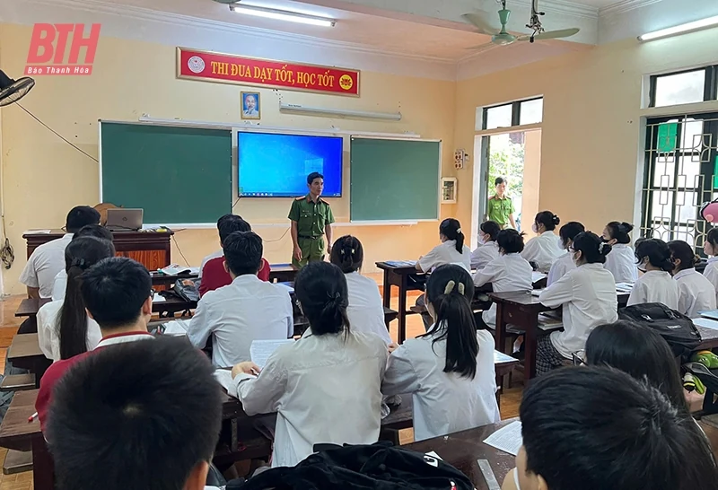 Đa dạng hình thức tuyên truyền an toàn giao thông trong học sinh