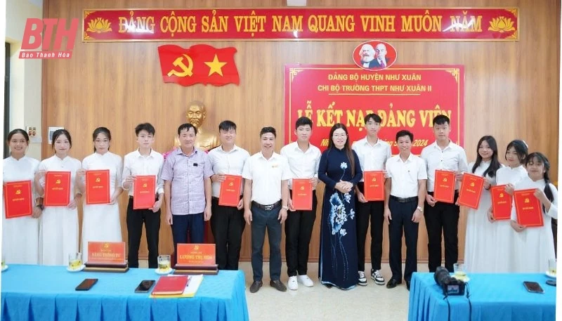 Công tác phát triển đảng viên trong học sinh THPT sau 3 năm thực hiện Chỉ thị số 05 của Ban Thường vụ Tỉnh ủy