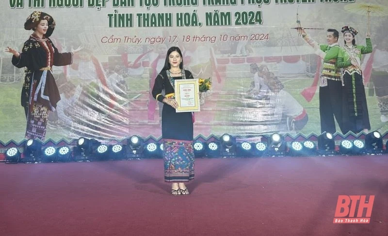 Bế mạc Hội thi trình diễn trang phục truyền thống và thi Người đẹp dân tộc trong trang phục truyền thống tỉnh Thanh Hoá năm 2024