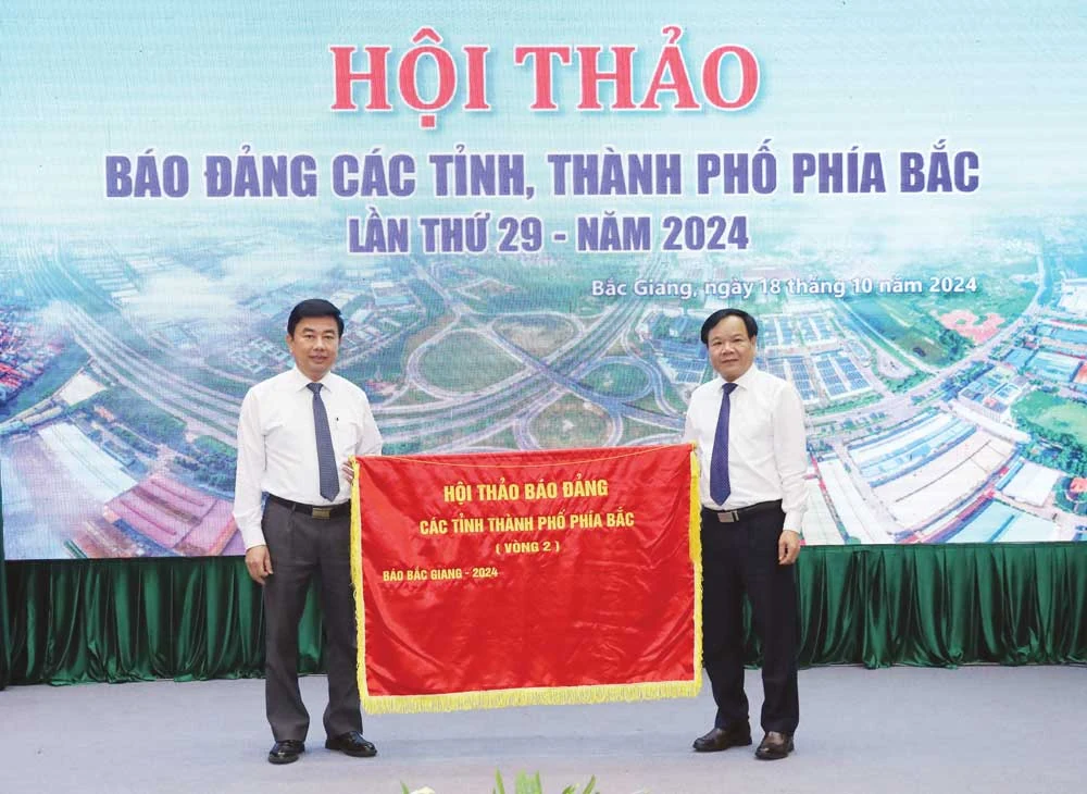 Tiếp tục đổi mới, nâng cao hiệu quả tuyên truyền cải thiện môi trường đầu tư kinh doanh, thúc đẩy tăng trưởng kinh tế