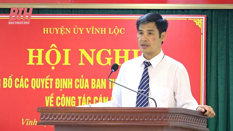 Huyện ủy Vĩnh Lộc công bố các quyết định về công tác cán bộ