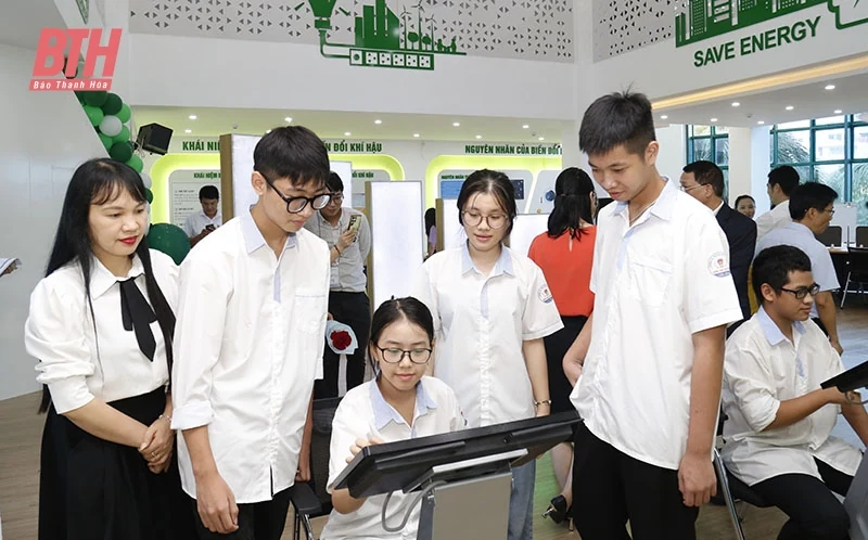 Quan tâm giáo dục biến đổi khí hậu cho học sinh, sinh viên