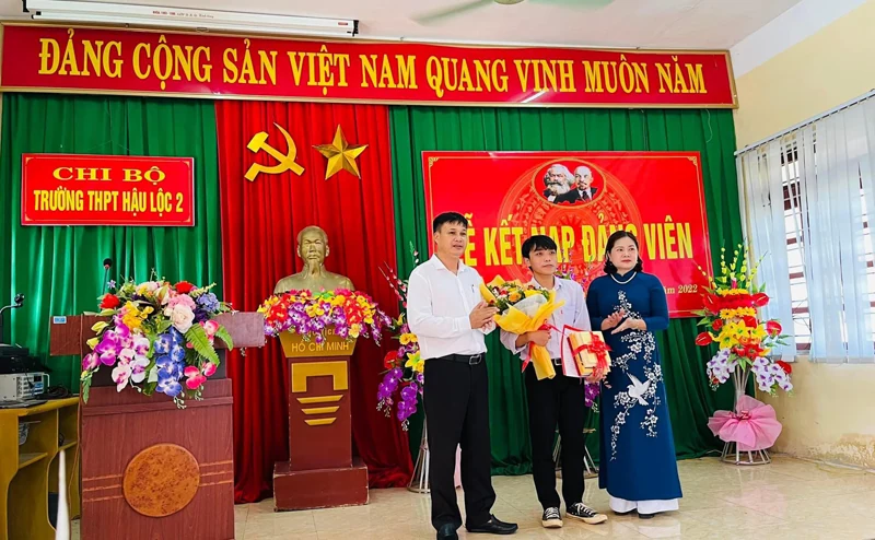 Trường THPT Hậu Lộc 2: 40 năm trang sử tự hào