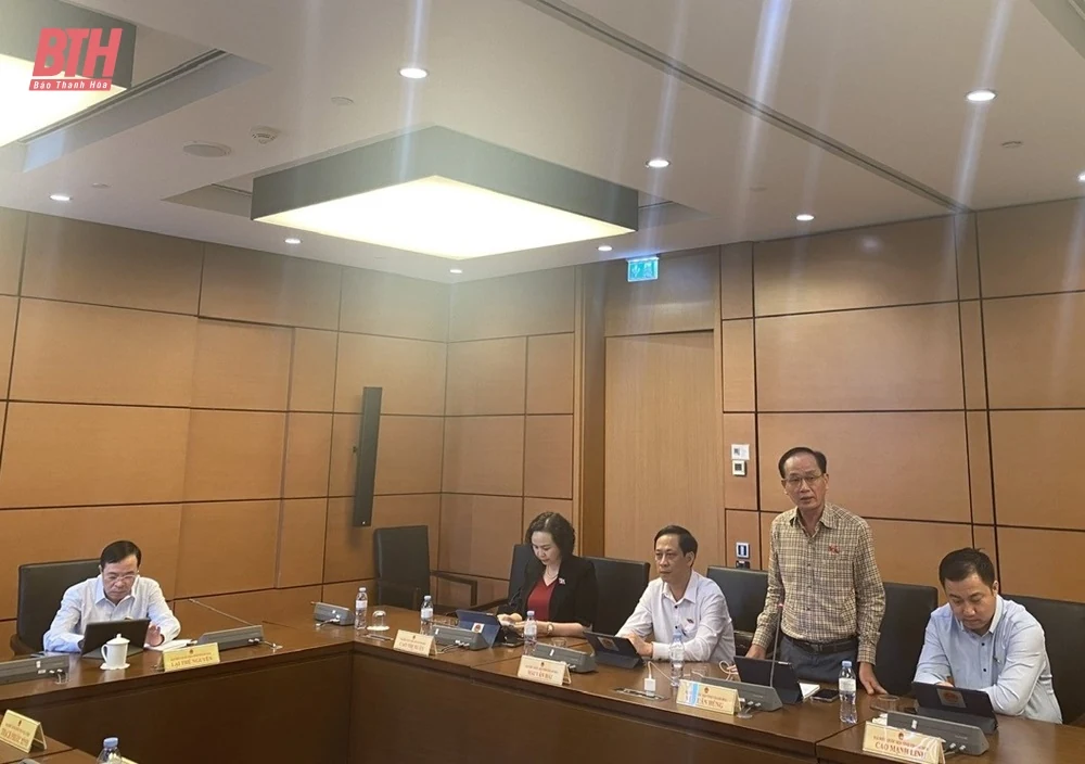 Đoàn ĐBQH tỉnh Thanh Hóa tán thành việc thành lập TP Huế trực thuộc Trung ương và Nghị quyết về tổ chức chính quyền đô thị tại TP Hải Phòng