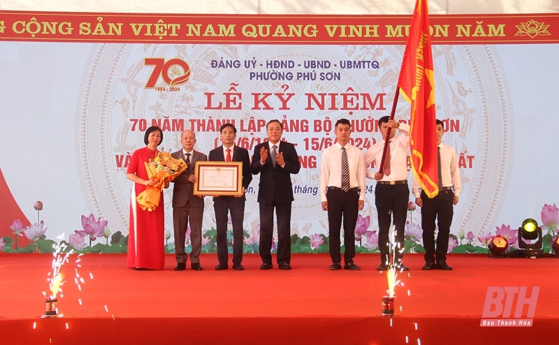 Kỷ niệm 70 năm thành lập Đảng bộ phường Phú Sơn và đón nhận Huân chương Lao động hạng Nhất