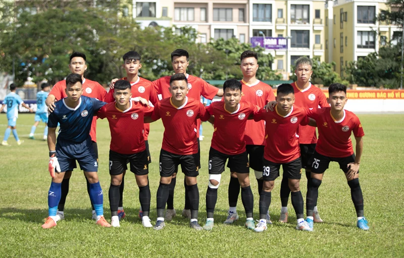 Trẻ Đông Á Thanh Hóa đánh rơi chiến thắng đáng tiếc