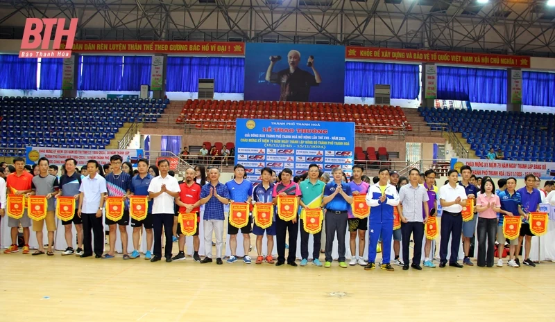 Gần 400 VĐV tranh tài tại Giải bóng bàn TP Thanh Hóa mở rộng 2024