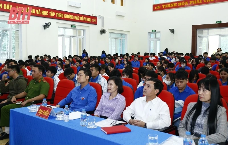 “Phiên tòa giả định” tuyên truyền pháp luật về phòng, chống bạo lực học đường cho học sinh, sinh viên